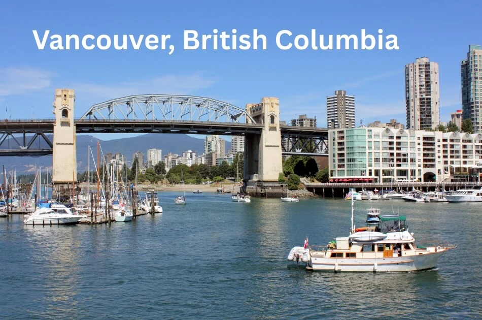 vancouver-harbor-with-bridge-and-sailboats-in-british-columbia